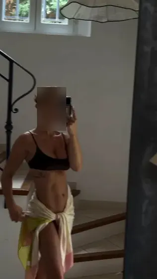 Weronika Satin - zdjęcie 1