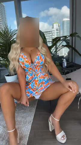 Karina Bella - zdjęcie 1