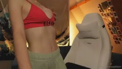 Valeria Satin - zdjęcie 1
