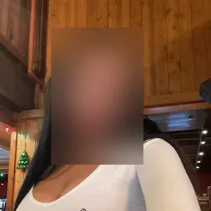 Karina Bella - zdjęcie 1